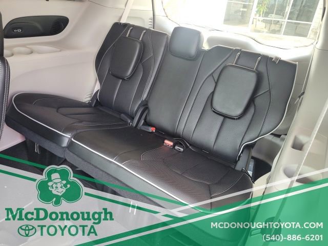 Used 2023 Chrysler Pacifica Limited w/ Trailer Tow Group image 13