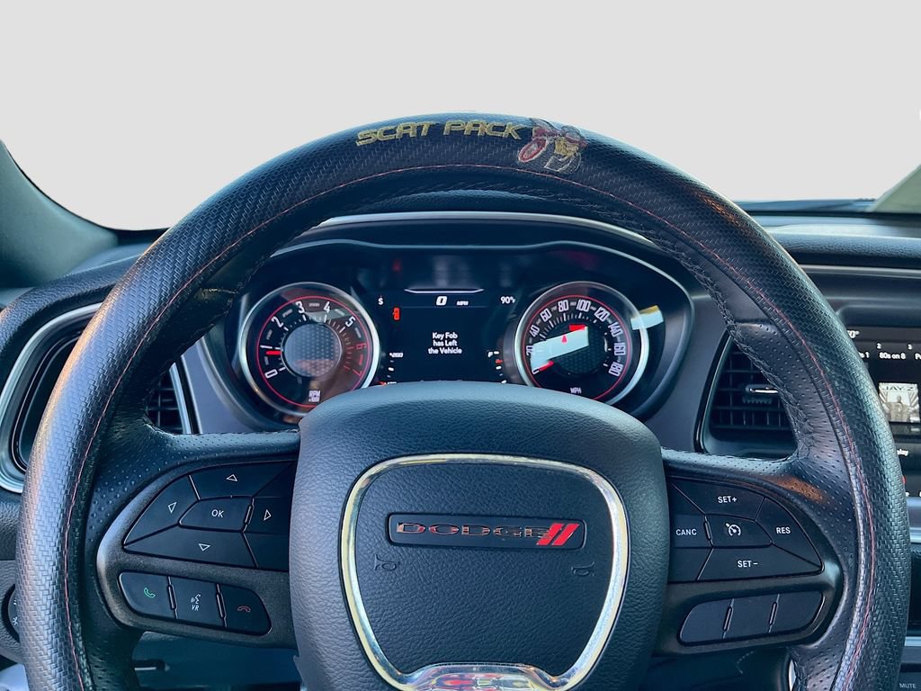 Used 2022 Dodge Challenger R/T Scat Pack RWD image 11