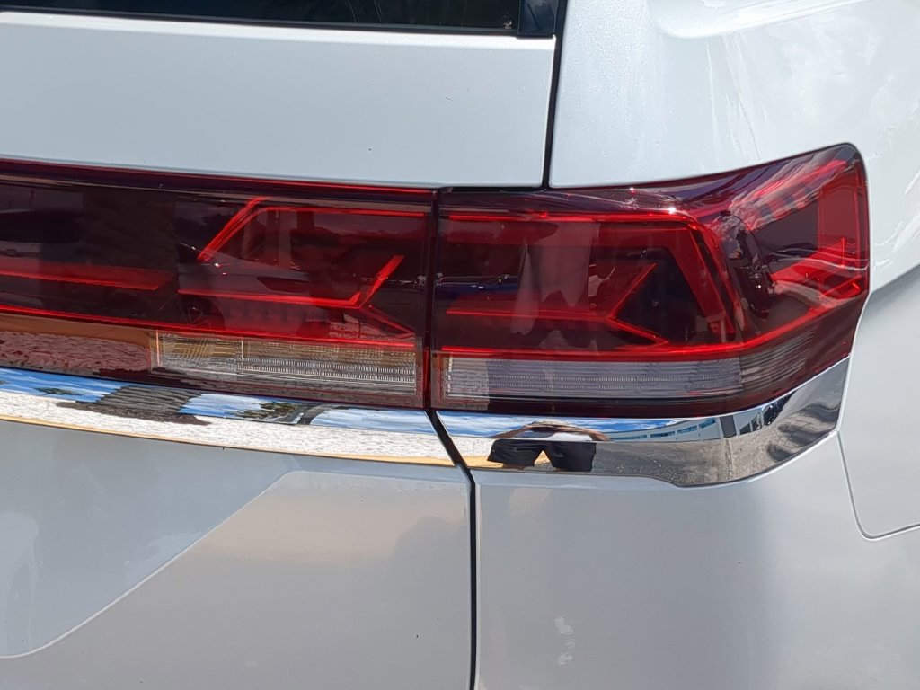New 2026 Volkswagen Atlas SE FWD image 8