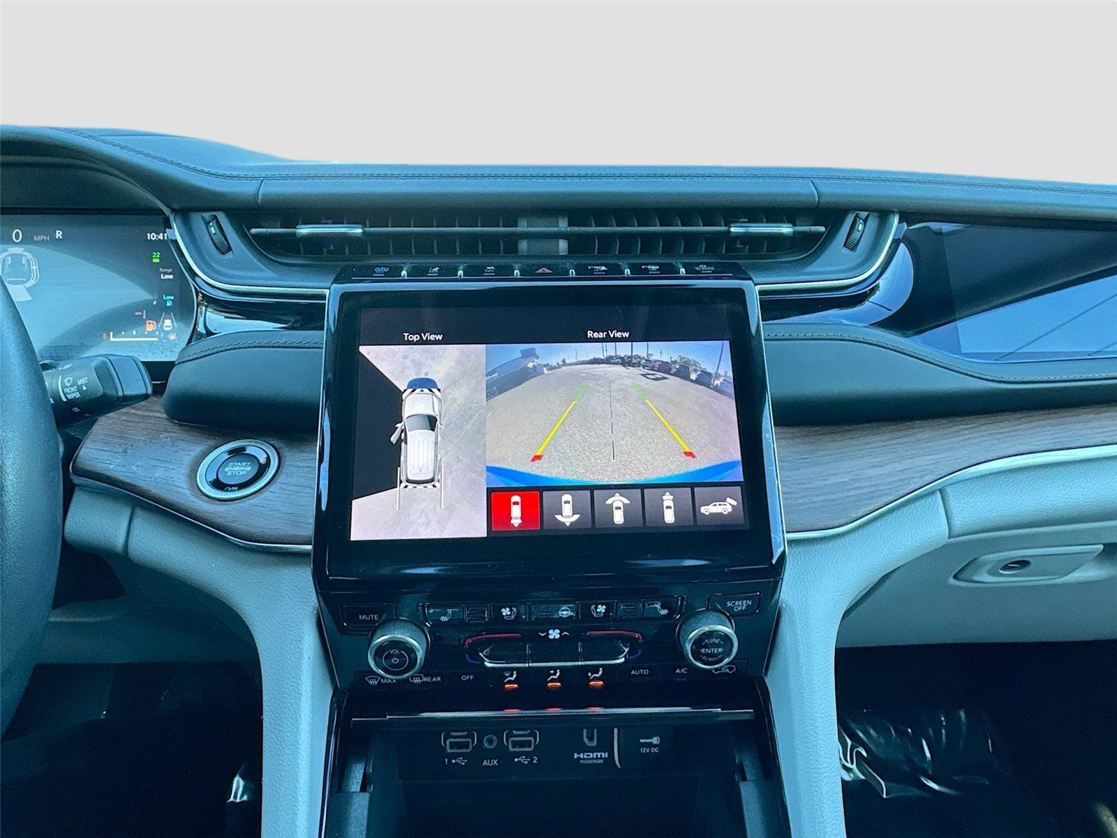 Used 2022 Jeep Grand Cherokee Summit image 13