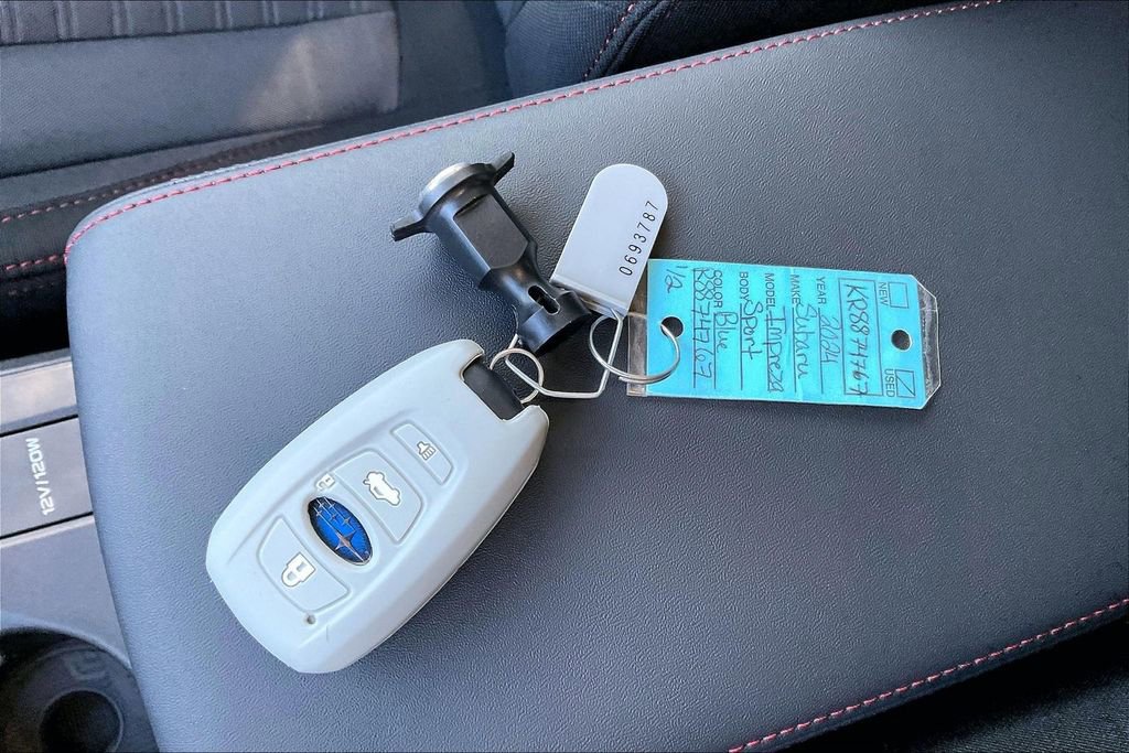 Used 2024 Subaru Impreza 2.0i Sport image 13