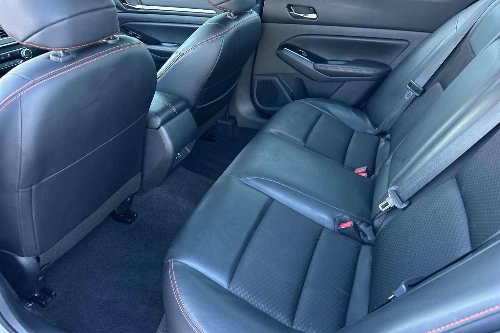 Used 2024 Nissan Altima 2.5 SR image 12