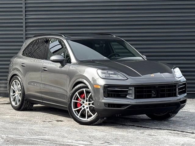 New 2026 Porsche Cayenne S image 9