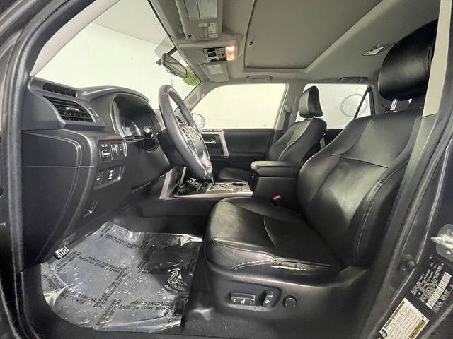 Used 2016 Toyota 4Runner Limited w/ Four Season Floor Mat Package AWD/4WD image 9
