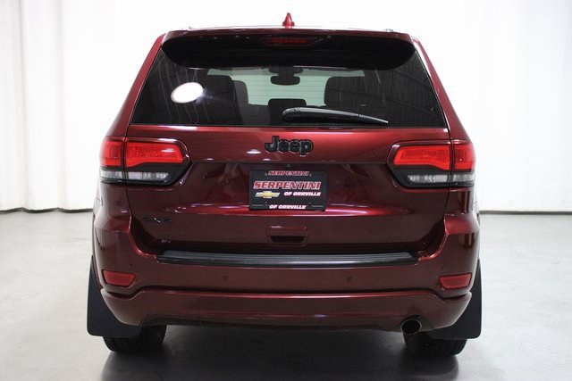 Used 2018 Jeep Grand Cherokee Altitude image 9