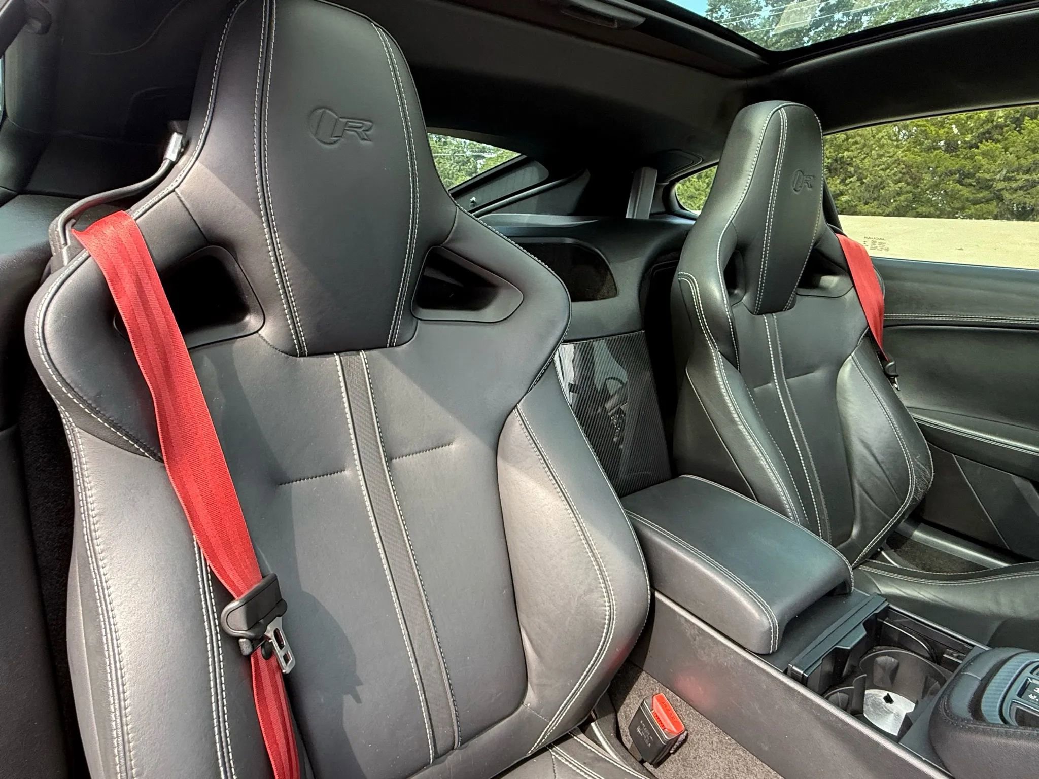 Used 2015 Jaguar F-TYPE R image 42