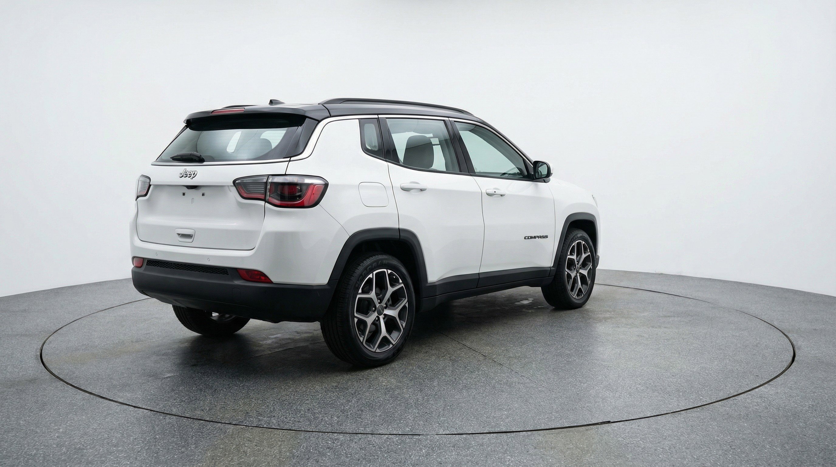 Used 2025 Jeep Compass Limited AWD/4WD image 9