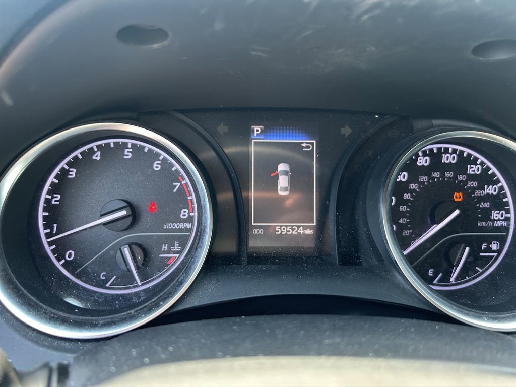 Used 2018 Toyota Camry LE FWD image 23