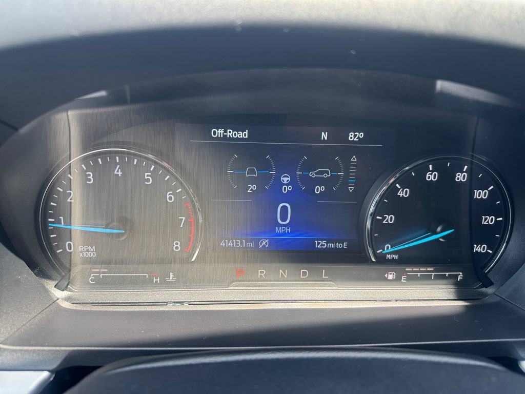 Used 2021 Ford Explorer XLT w/ Equipment Group 202A AWD/4WD image 21