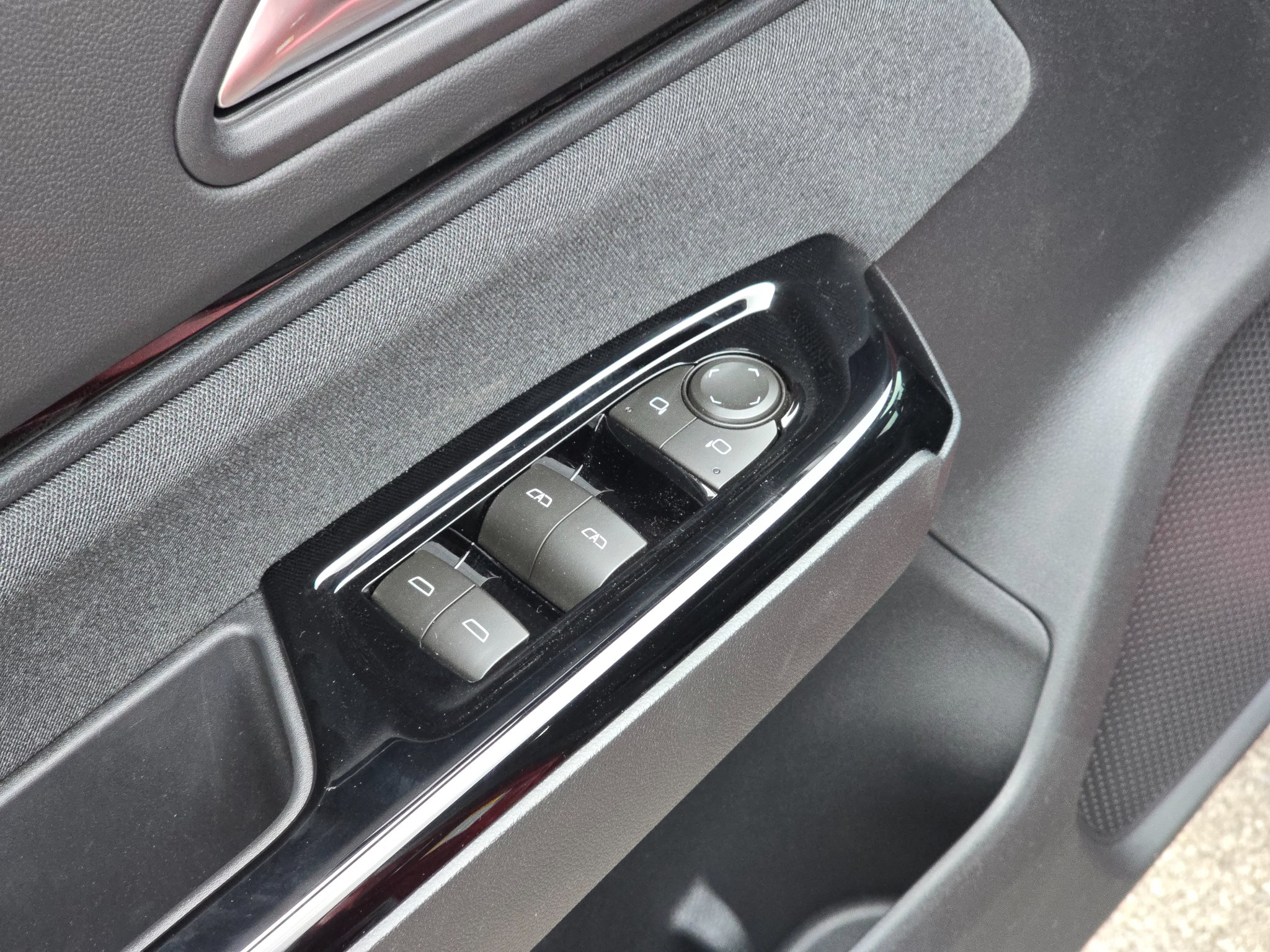 New 2026 Honda Prologue EX image 17