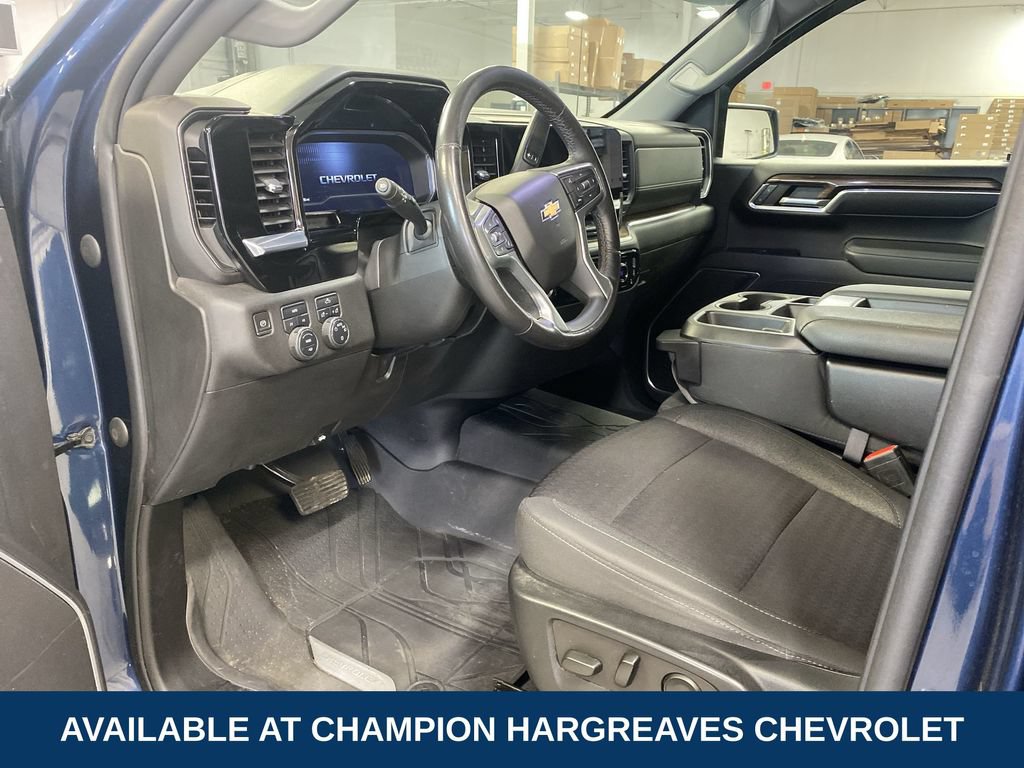 Certified 2022 Chevrolet Silverado 1500 LT AWD/4WD image 13