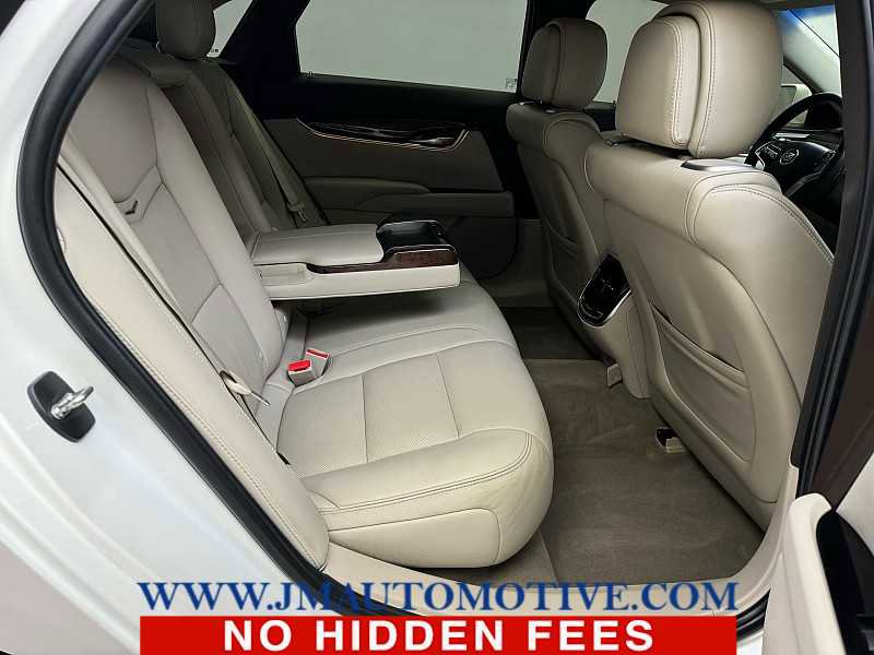 Used 2014 Cadillac XTS Premium image 18