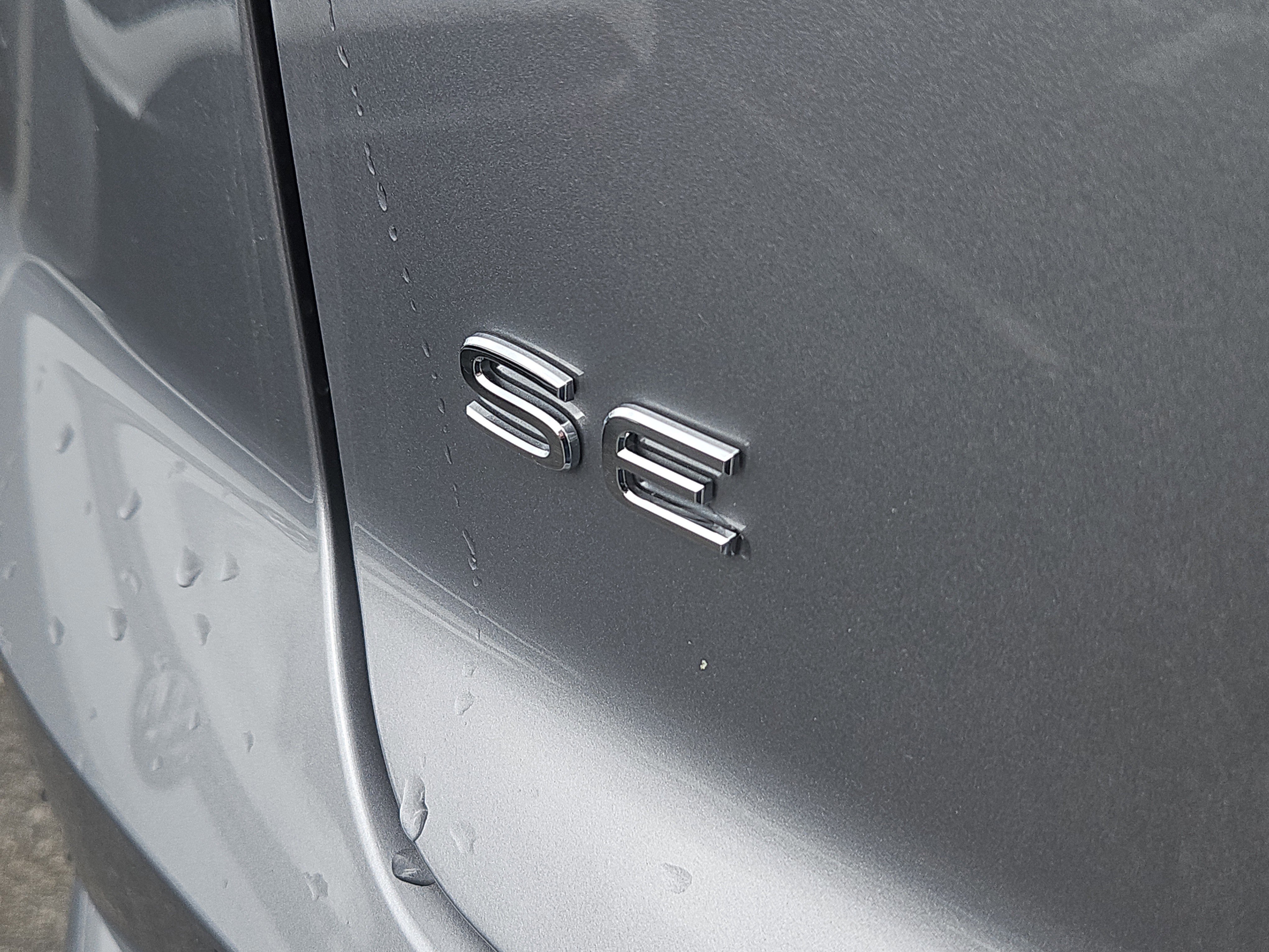 New 2026 Volkswagen Atlas Cross Sport SE image 4