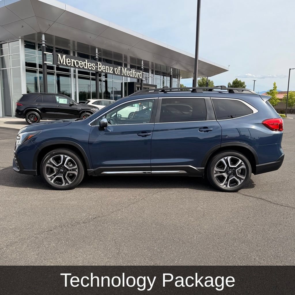 Used 2023 Subaru Ascent Limited w/ Technology Package AWD/4WD image 3