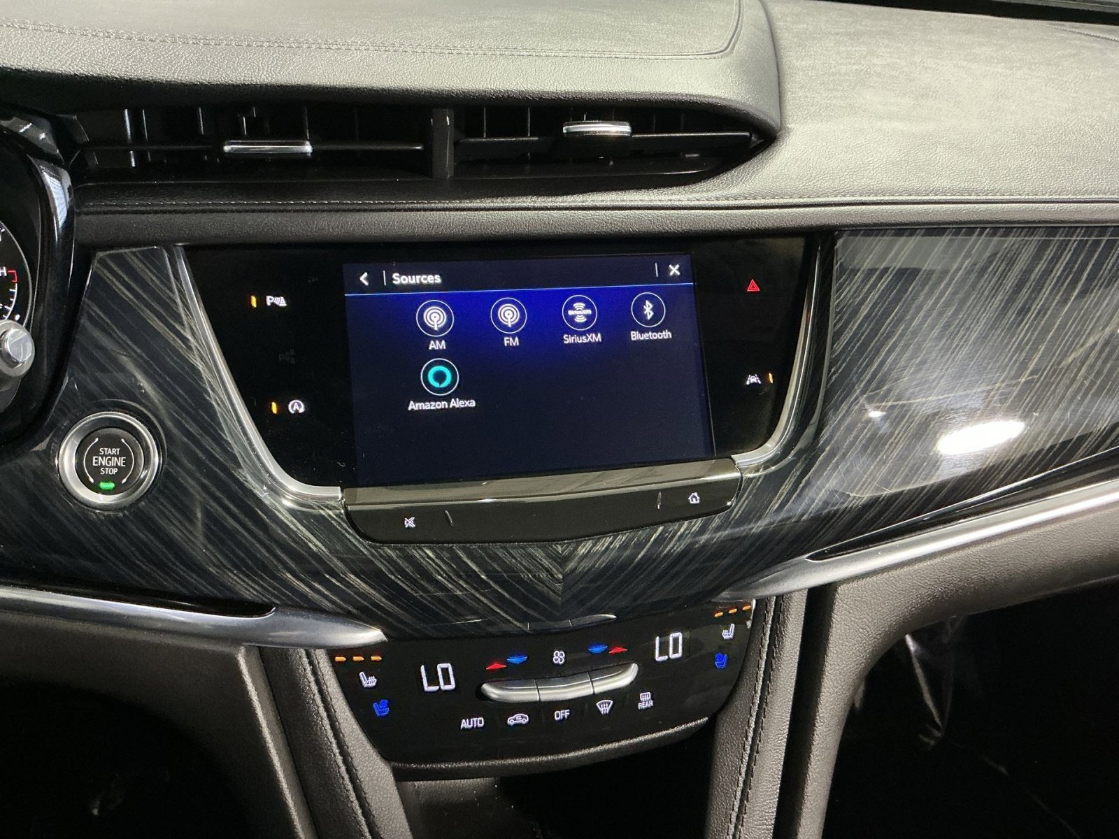 Used 2023 Cadillac XT6 Premium Luxury AWD/4WD image 19