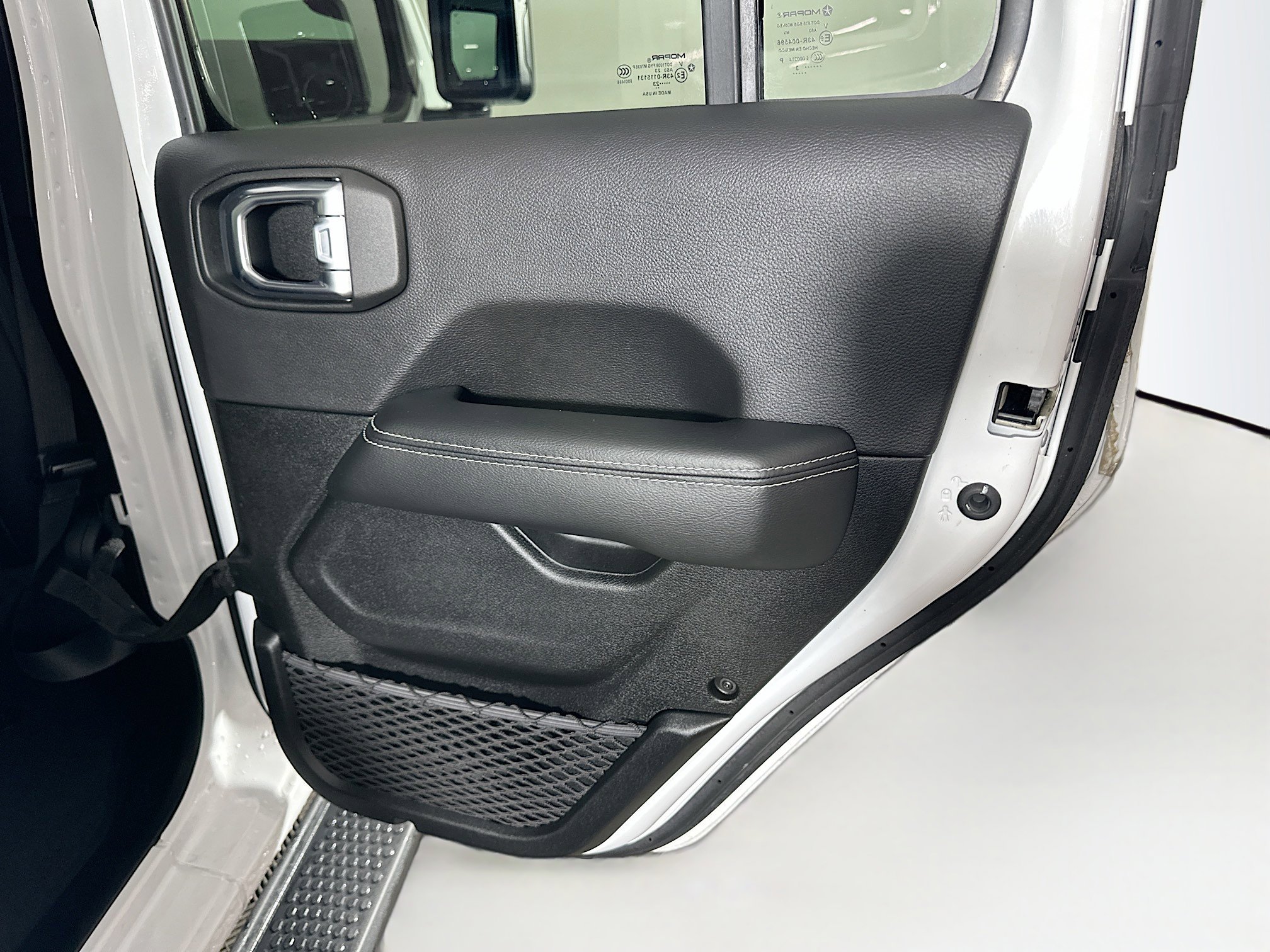 Used 2023 Jeep Wrangler Sahara w/ Cold Weather Group image 29