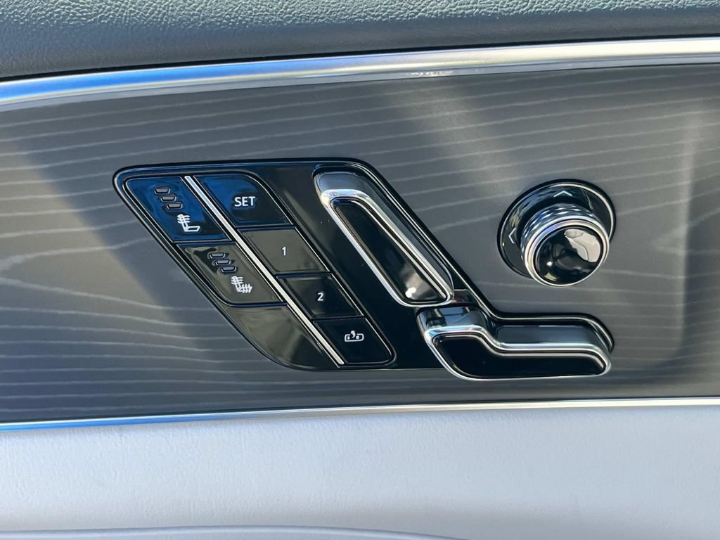 New 2026 Cadillac Lyriq Sport AWD/4WD image 22
