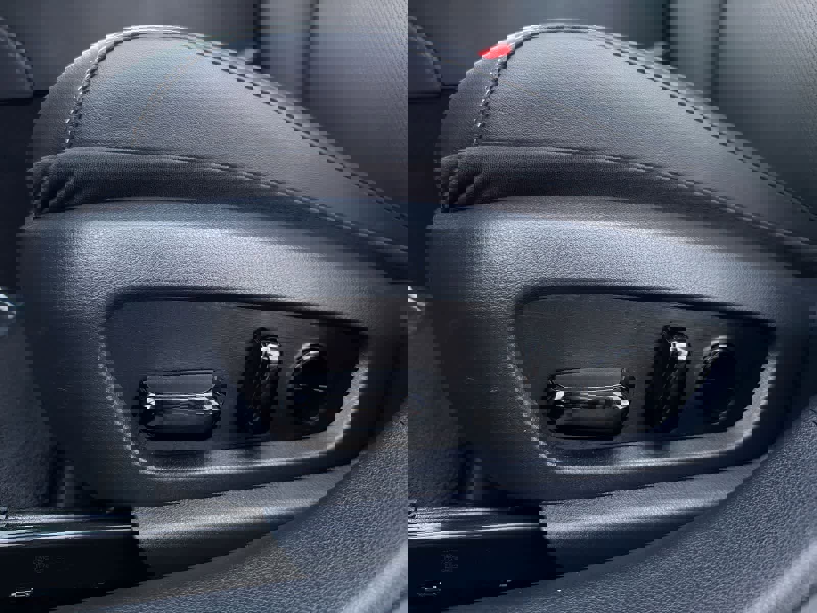 Used 2024 Lexus ES 350 w/ Premium Package image 18