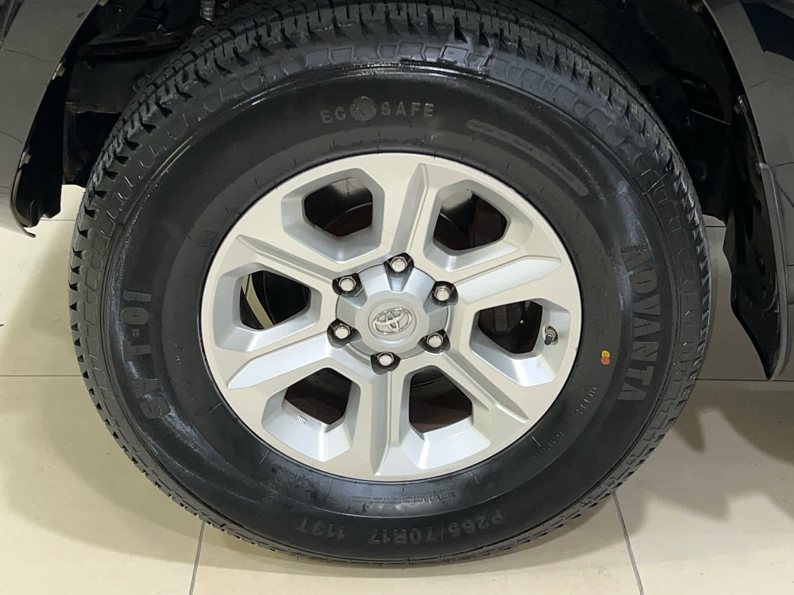 Used 2016 Toyota 4Runner SR5 Premium w/ Convenience Package image 7