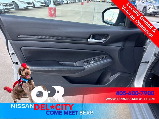 Used 2025 Nissan Altima 2.5 SV FWD image 15
