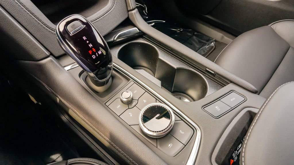 Certified 2025 Cadillac XT6 Premium Luxury w/ Platinum Package image 30