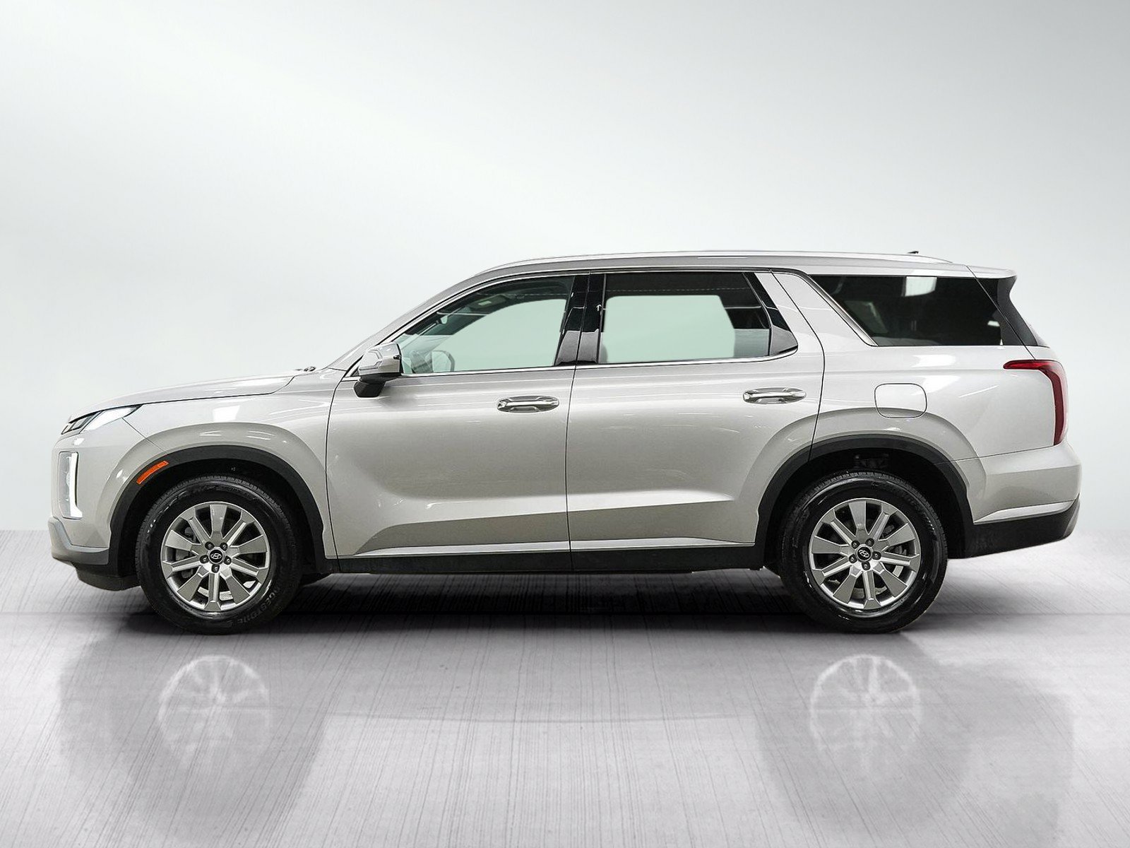 Used 2025 Hyundai Palisade SEL AWD/4WD image 2