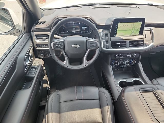 Used 2022 Chevrolet Tahoe RST w/ Luxury Package AWD/4WD image 11