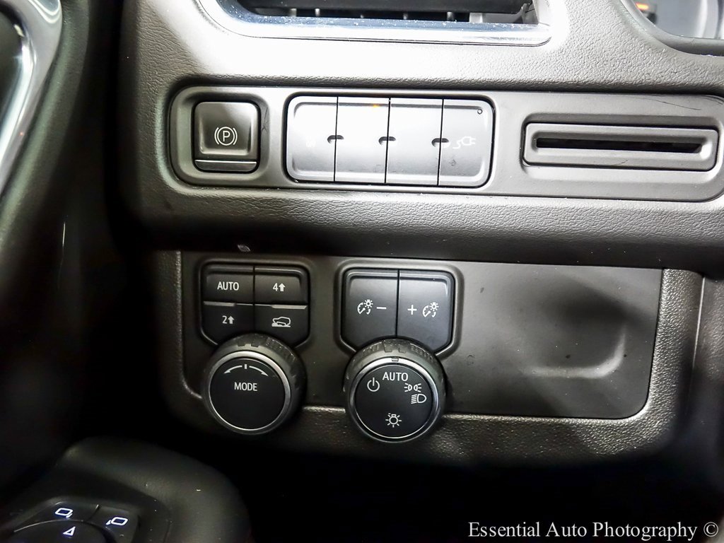 Used 2021 Chevrolet Suburban RST image 20