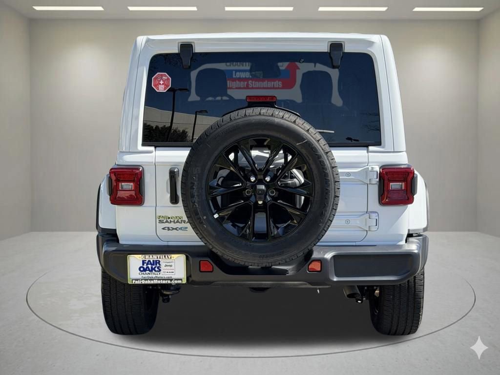 Certified 2025 Jeep Wrangler Unlimited Sahara image 9