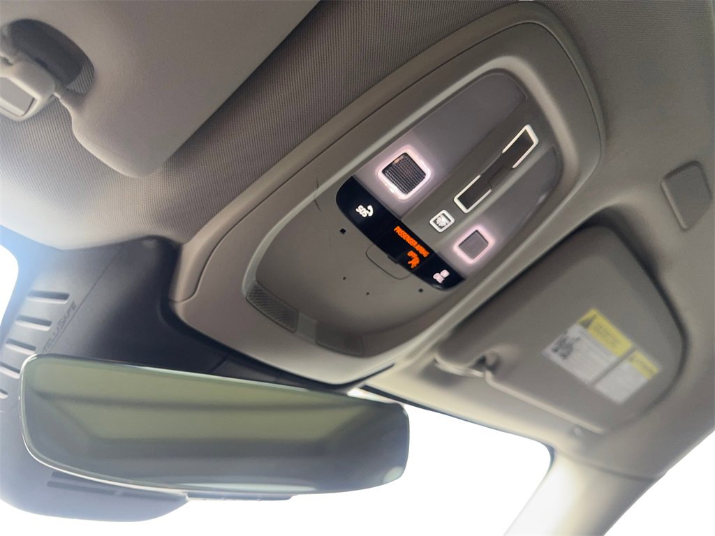 Used 2022 Volvo XC60 B5 Inscription w/ Protection Package Premier image 76