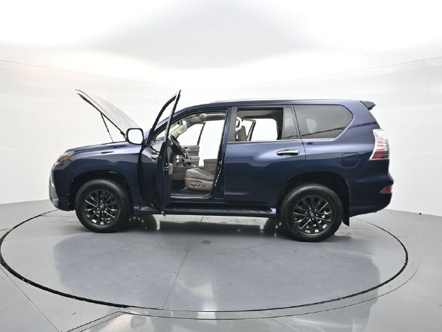 Used 2020 Lexus GX 460 Premium w/ Premium Package AWD/4WD image 55