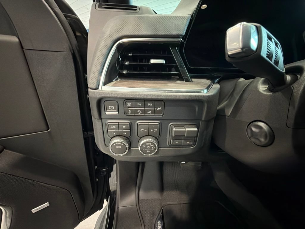 New 2026 Chevrolet Tahoe Premier AWD/4WD image 23