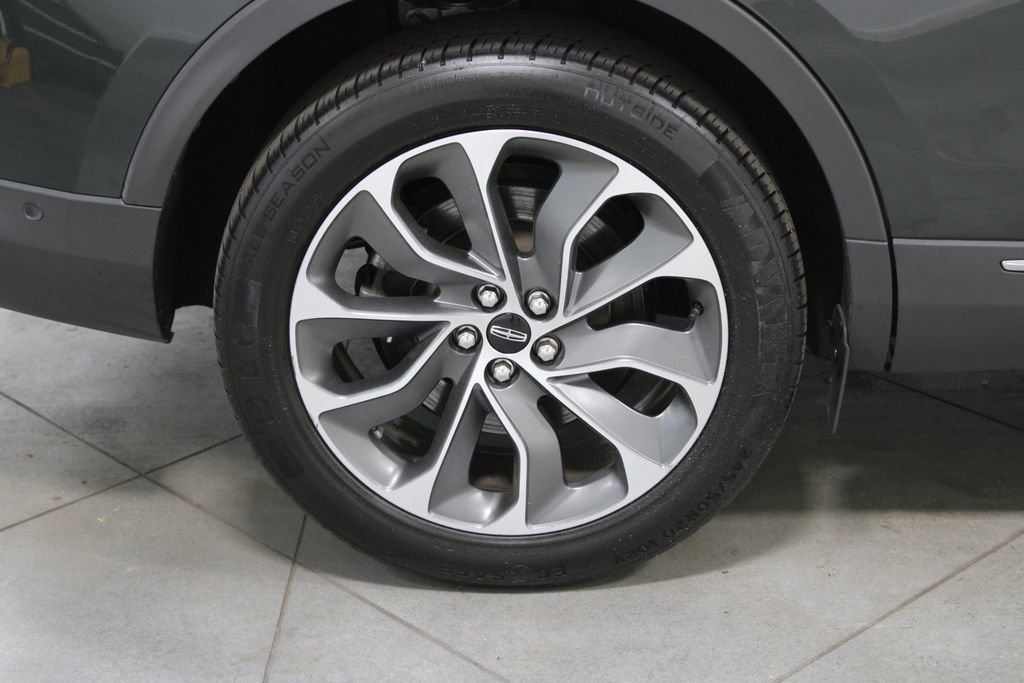 Used 2023 Lincoln Nautilus Reserve w/ Equipment Group 201A AWD/4WD image 14