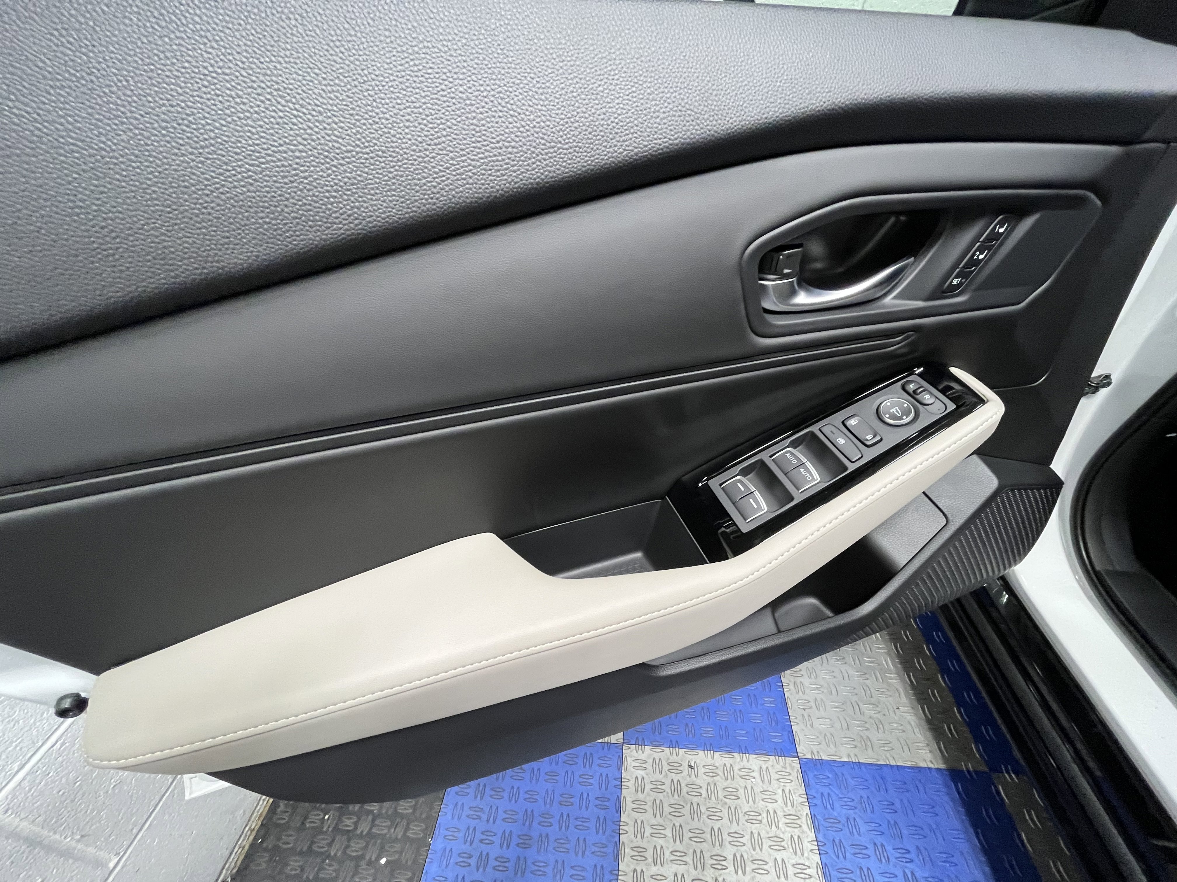 New 2025 Honda Accord Touring image 13