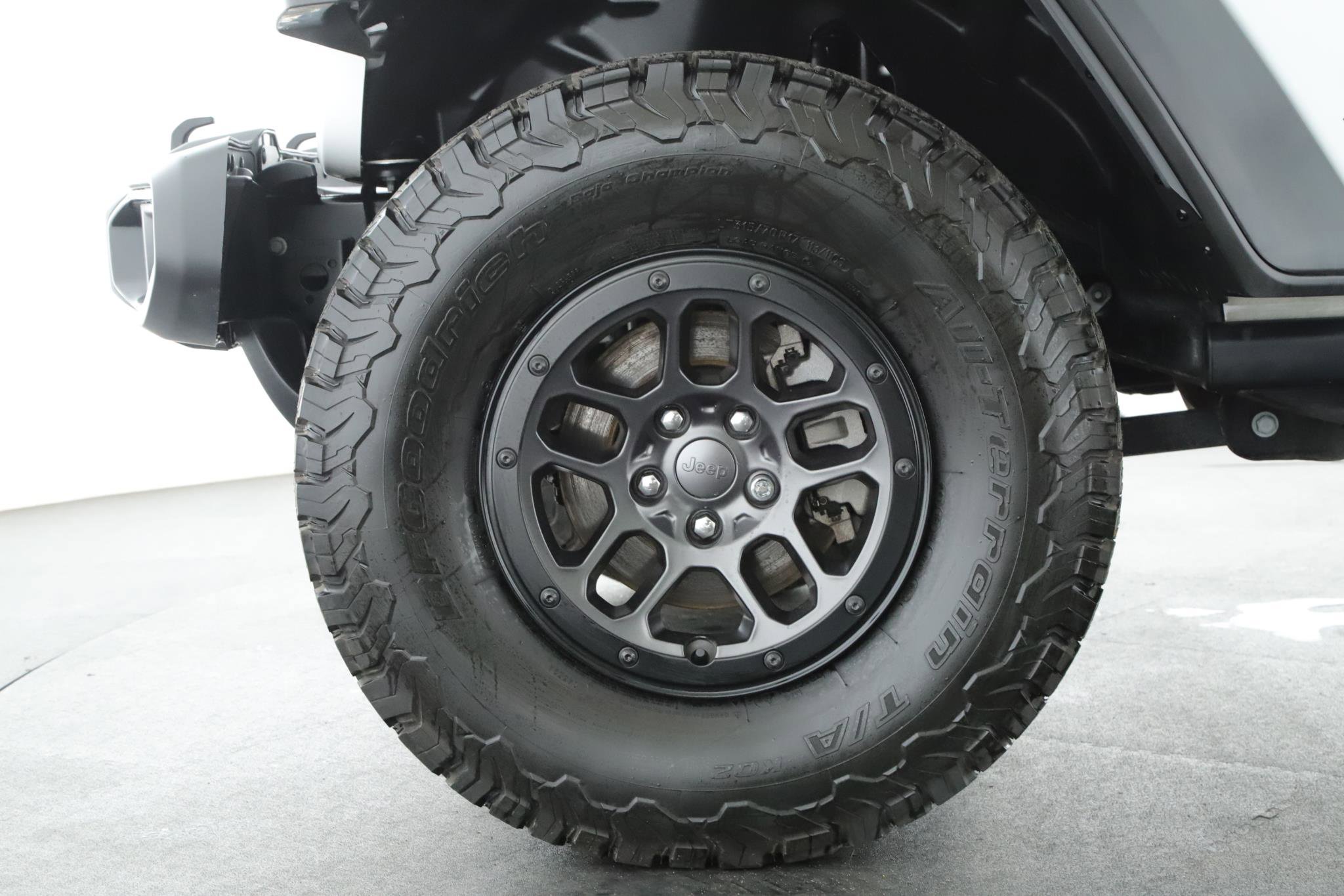 Used 2023 Jeep Wrangler Unlimited Sport image 19