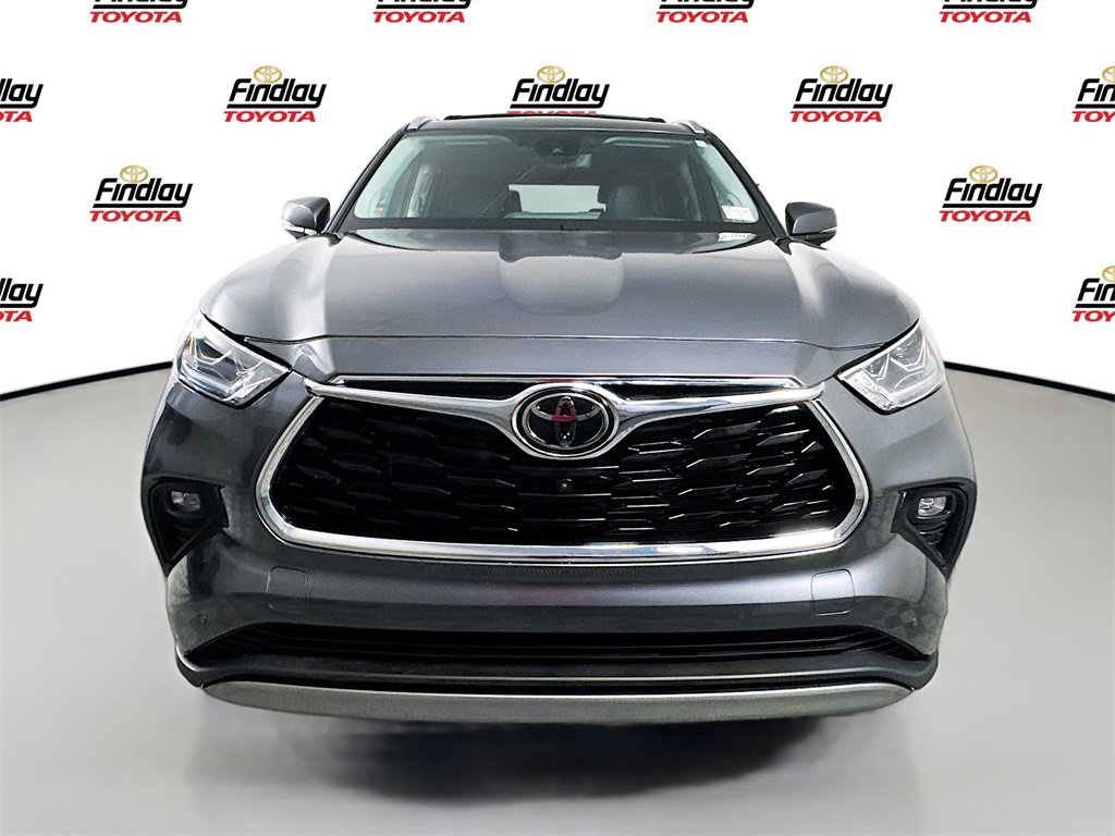 Used 2024 Toyota Highlander Platinum