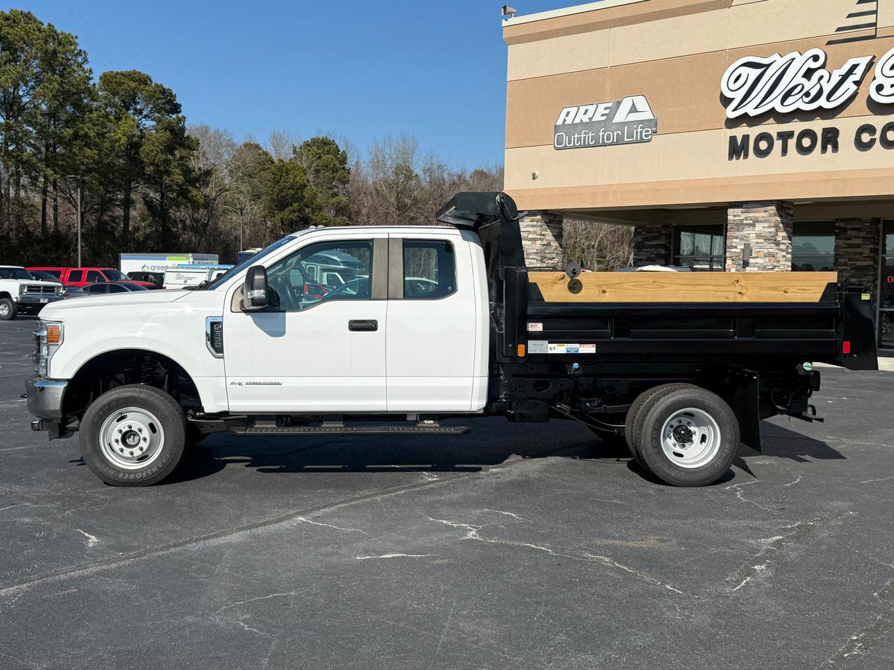 Used 2021 Ford F350 XL w/ Power Equipment Group AWD/4WD image 2