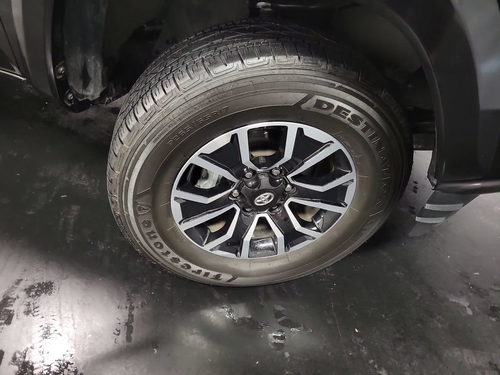 Used 2023 Toyota Tacoma TRD Sport AWD/4WD image 10