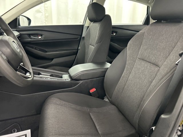 Used 2024 Honda Accord EX image 9