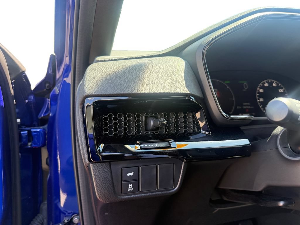 Used 2024 Honda CR-V Sport Touring image 13