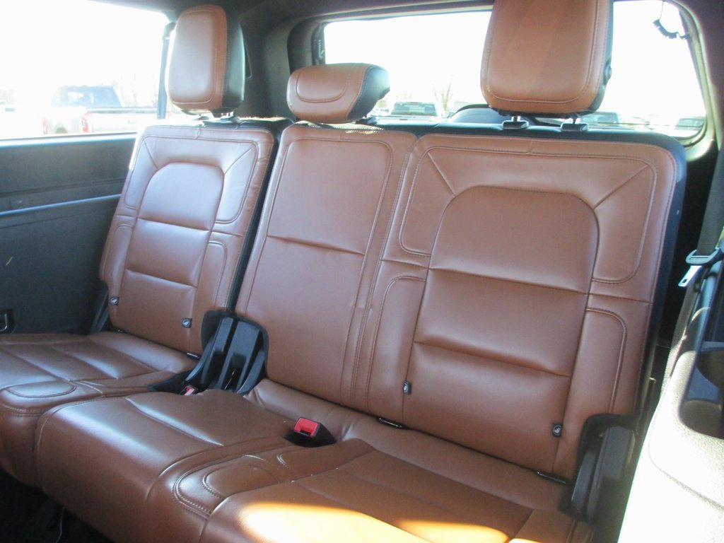 Used 2020 Lincoln Navigator L Reserve w/ Luxury Package image 22