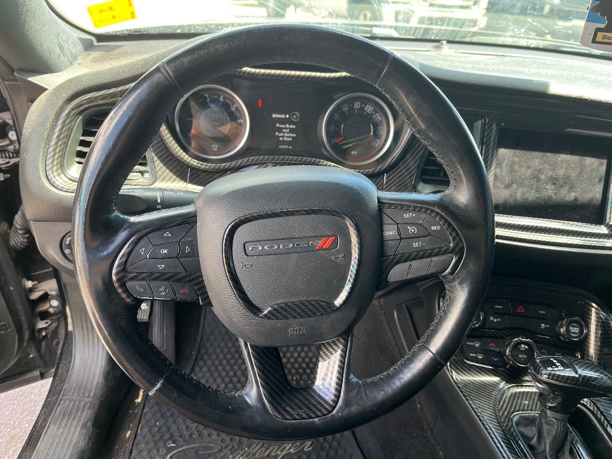 Used 2016 Dodge Challenger SXT Plus RWD image 10