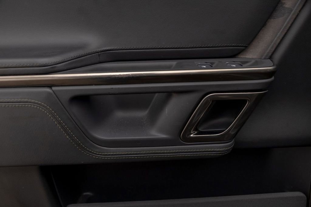 Used 2022 Rivian R1T Adventure image 36