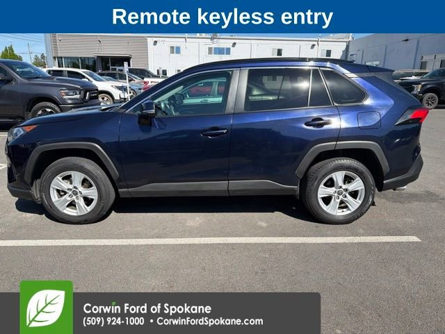 Used 2021 Toyota RAV4 XLE AWD/4WD image 8