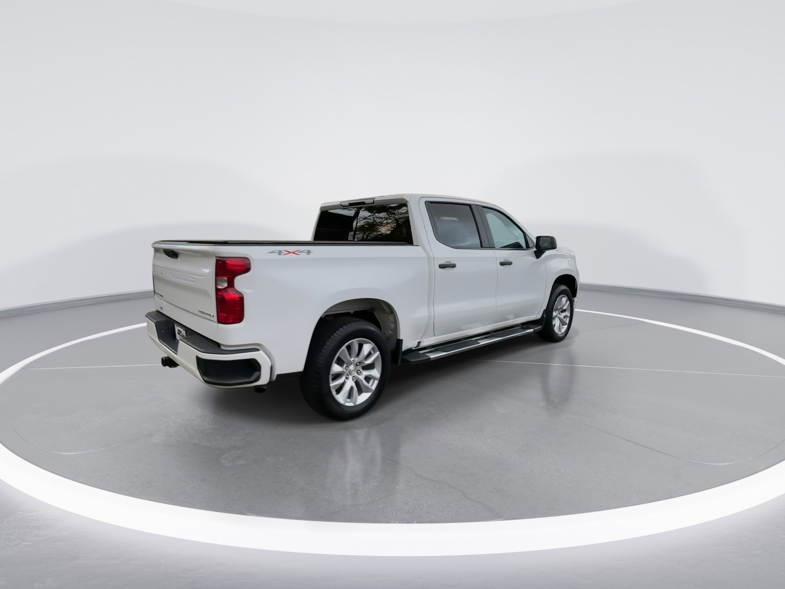 Used 2022 Chevrolet Silverado 1500 Custom image 8