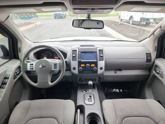 Used 2020 Nissan Frontier SV image 32