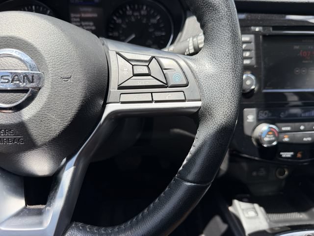 Used 2022 Nissan Rogue Sport SV w/ Technology Package FWD image 17