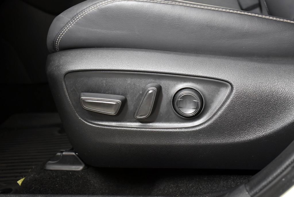 Certified 2022 Toyota RAV4 XLE Premium image 12