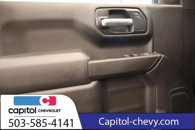 Used 2023 Chevrolet Silverado 1500 Custom image 11