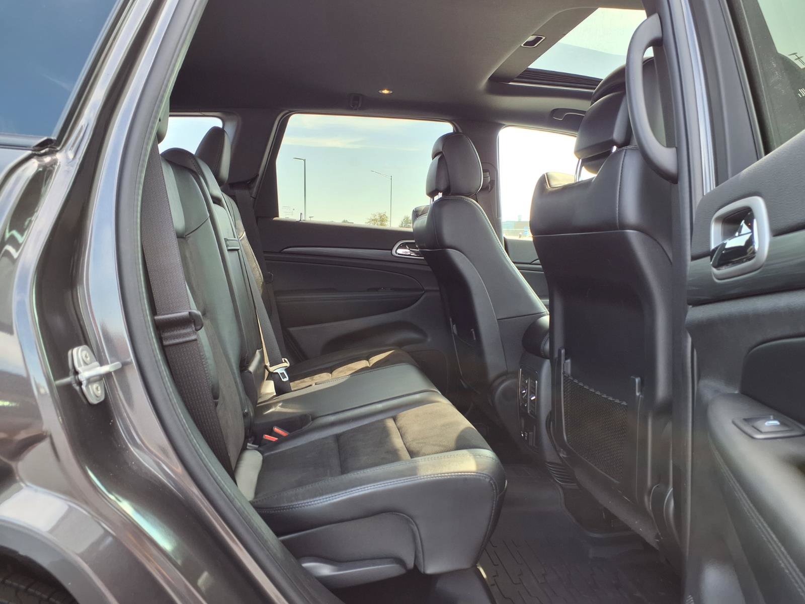 Used 2020 Jeep Grand Cherokee Altitude AWD/4WD image 29